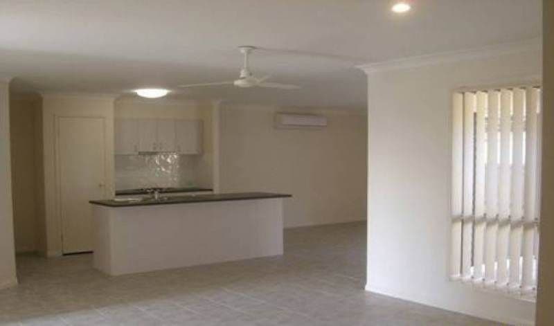 15 Gemview Street, CALAMVALE QLD 4116, Calamvale - Thumbnail 3