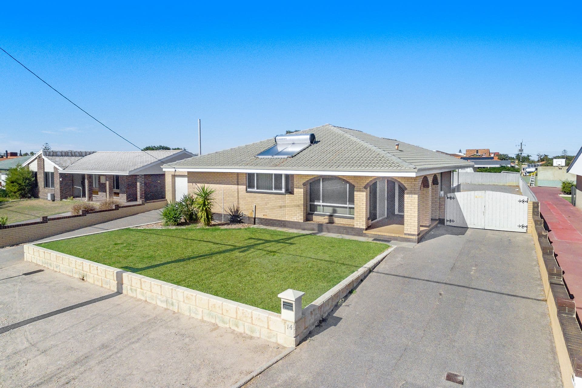 14 Highbury Street, Mount Tarcoola WA 6530, Mount Tarcoola - Thumbnail 2