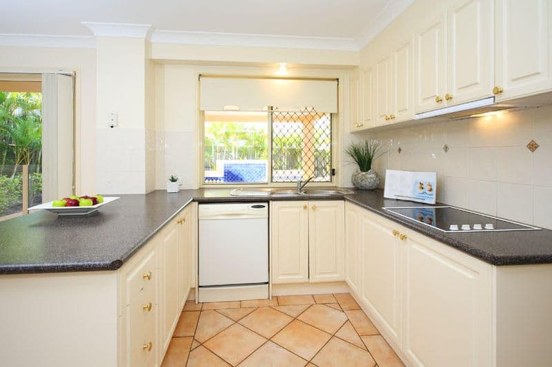 176 Galaxy Street, BRIDGEMAN DOWNS QLD 4035, Bridgeman Downs - Thumbnail 4