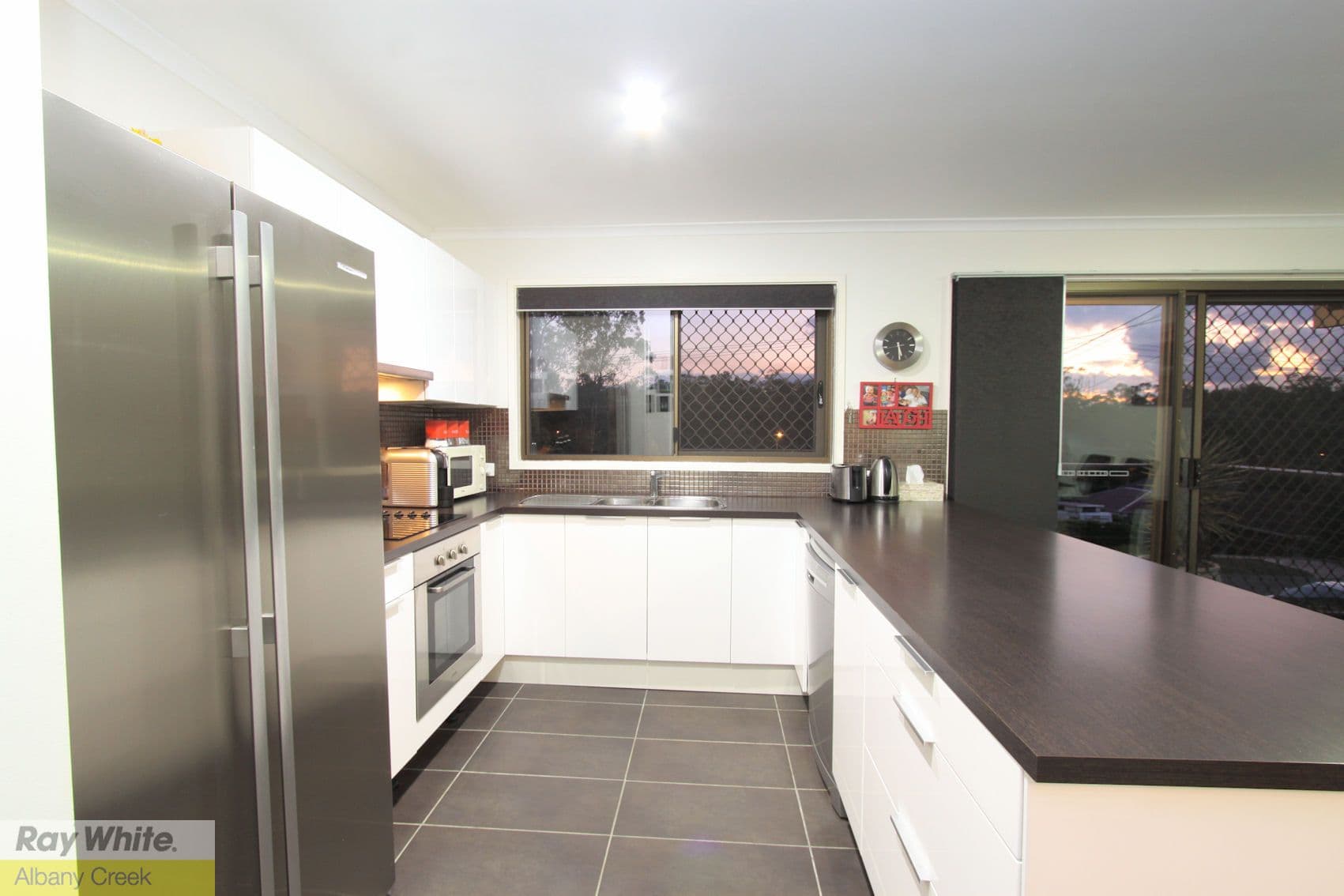 52 Gilford Crescent, ALBANY CREEK QLD 4035, Albany Creek - Thumbnail 8