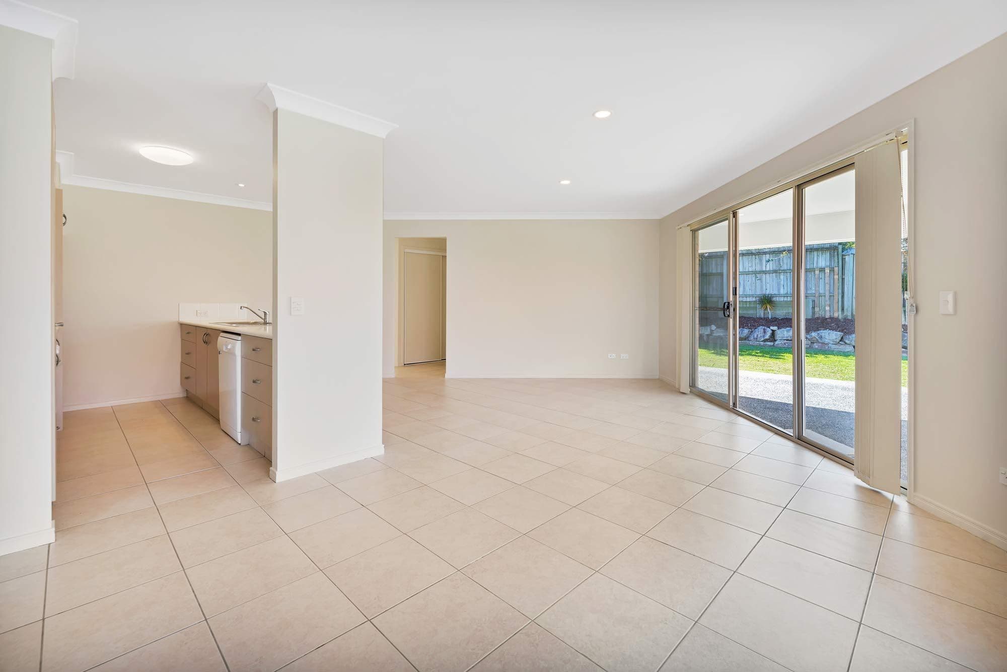 16 Lauren Grove, Upper Coomera QLD 4209, Upper Coomera - Thumbnail 4