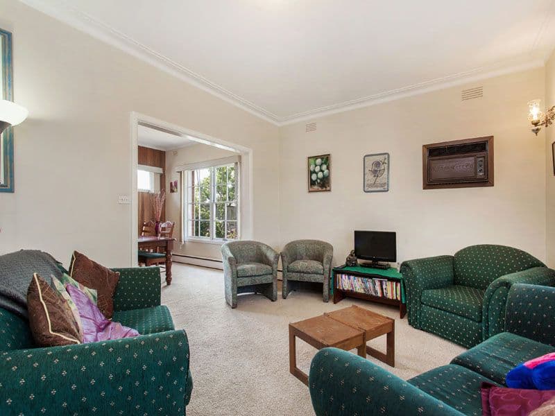 10 St Cuthberts Avenue, DINGLEY VILLAGE VIC 3172, Dingley Village - Thumbnail 2