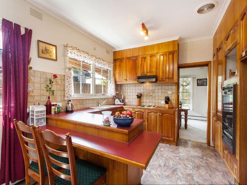 10 St Cuthberts Avenue, DINGLEY VILLAGE VIC 3172, Dingley Village - Thumbnail 3