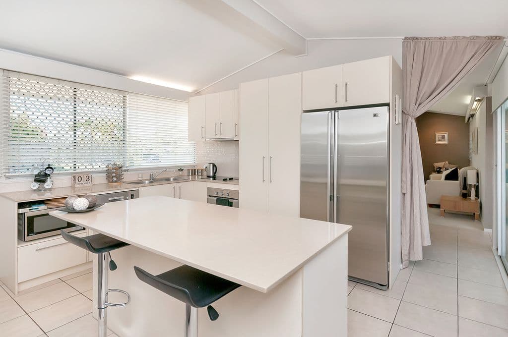 33 Trevi Street, JINDALEE QLD 4074, Jindalee - Thumbnail 2