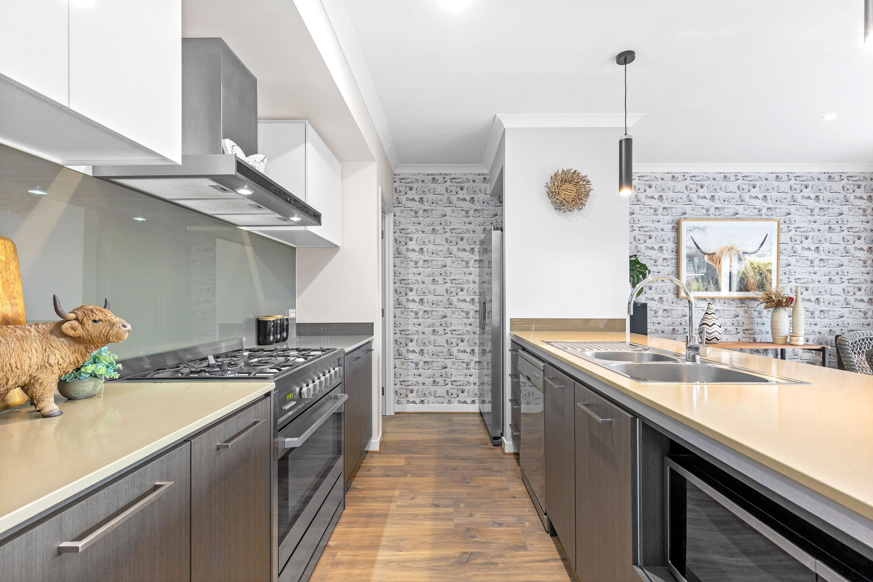 41 Springleaf Avenue, Clyde North VIC 3978, Clyde North - Thumbnail 8
