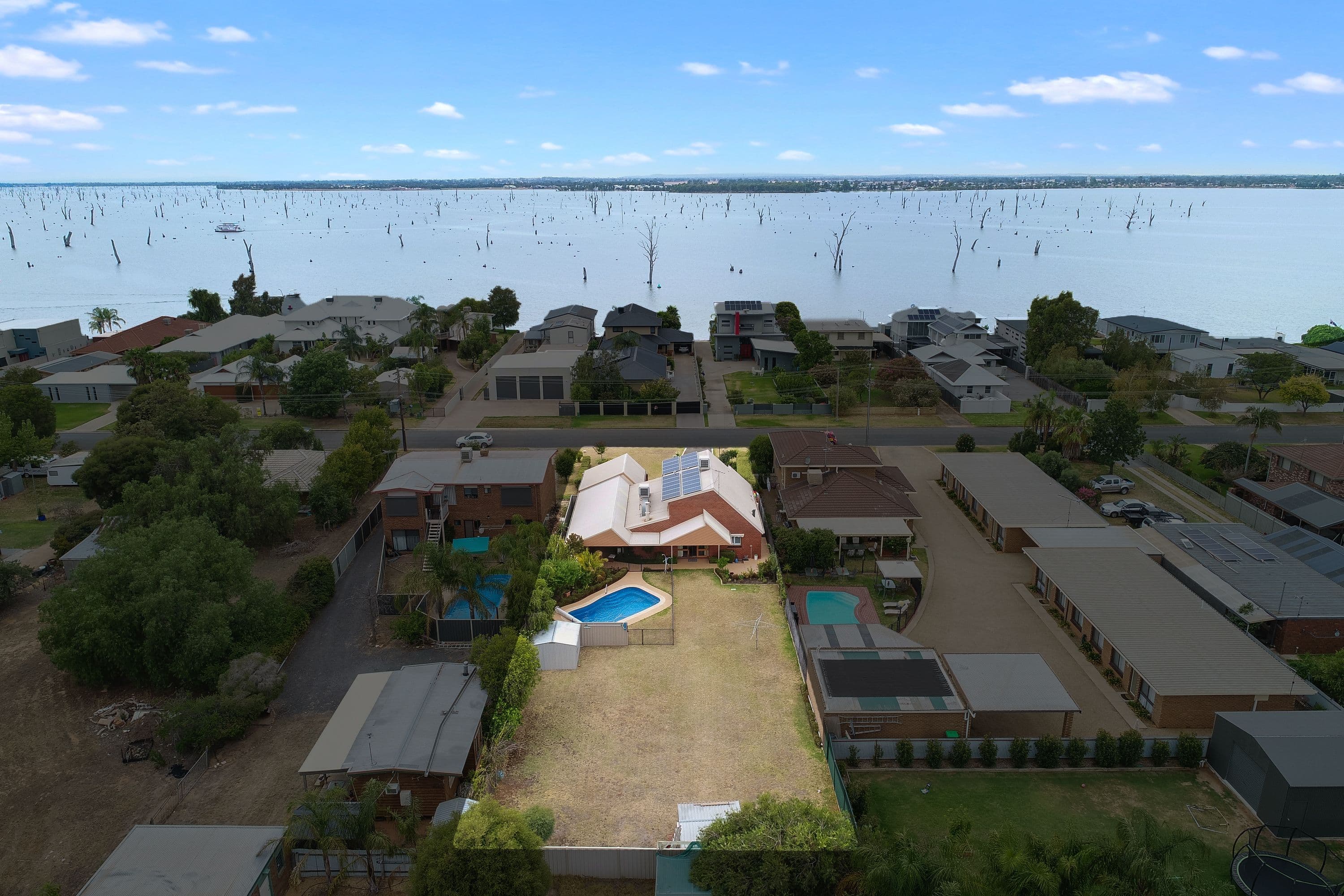 32 Lang Street, Mulwala - Image 1