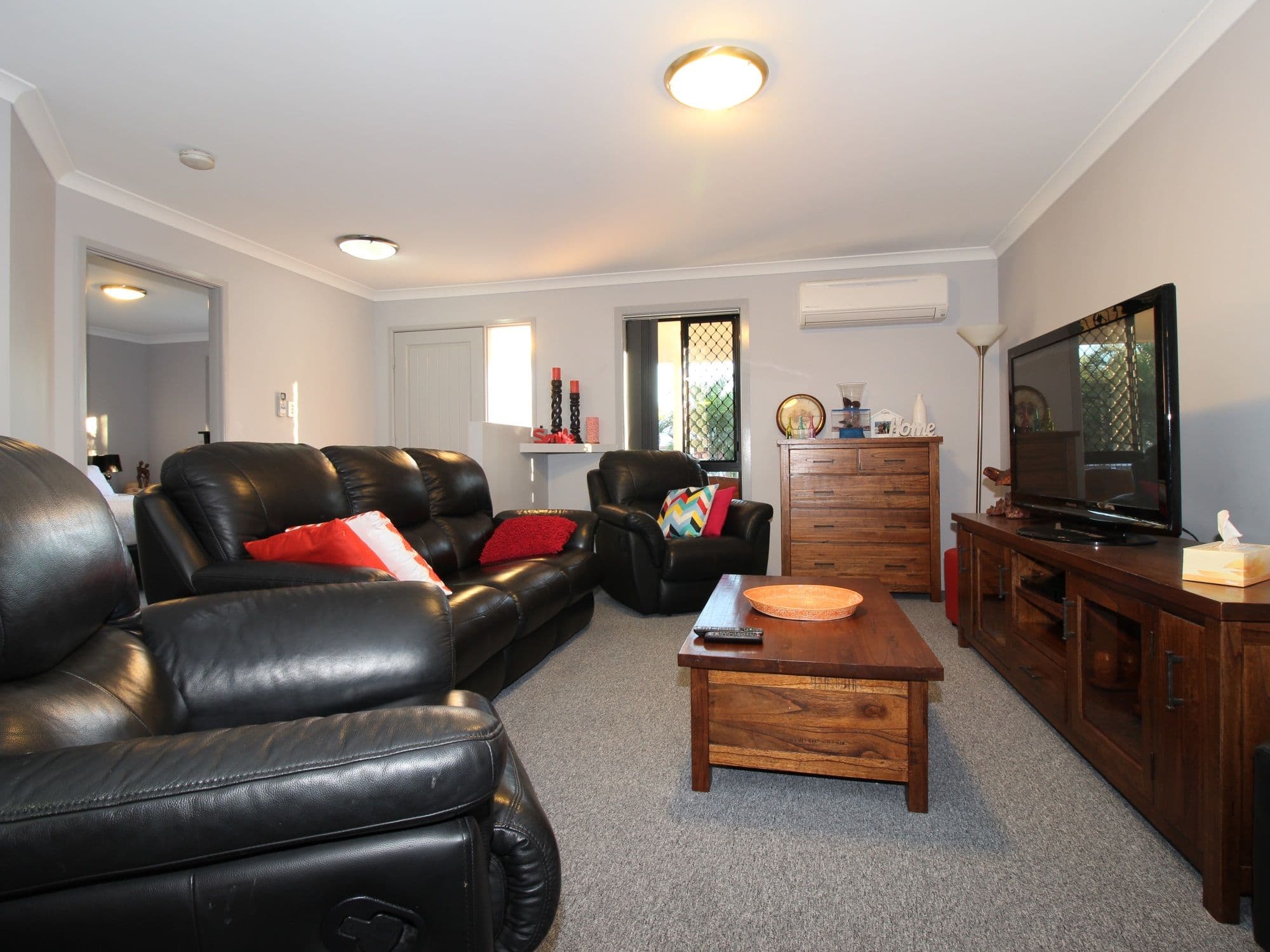 16 Forrest Lane, Emerald QLD 4720, Emerald - Thumbnail 2