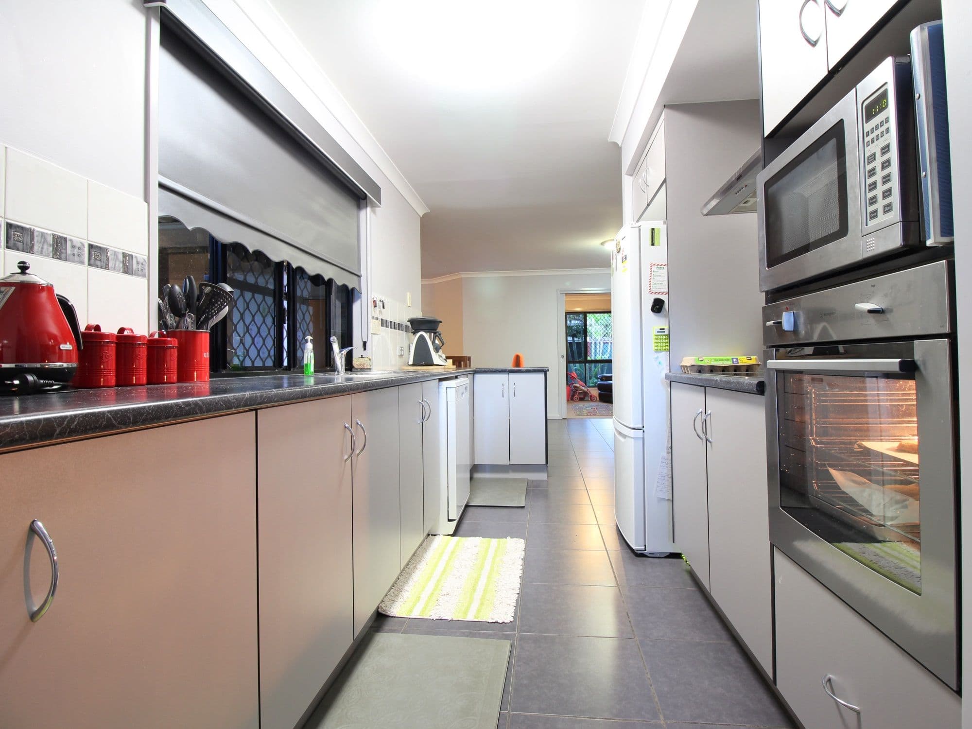 16 Forrest Lane, Emerald QLD 4720, Emerald - Thumbnail 5