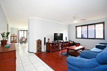 12 Friend Street, WAKERLEY QLD 4154, Wakerley - Thumbnail 2