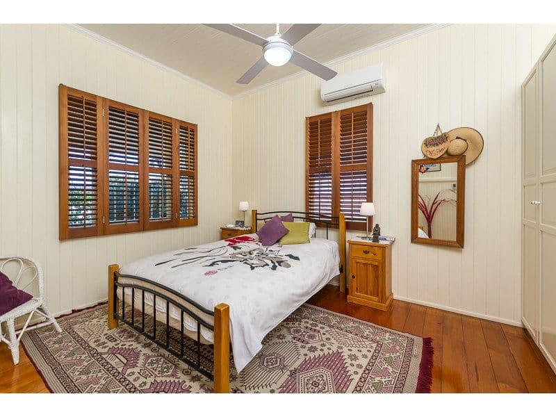 31 Glenrosa Road, RED HILL QLD 4059, Red Hill - Thumbnail 3