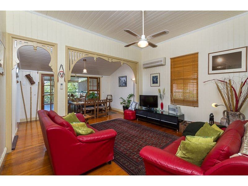 31 Glenrosa Road, RED HILL QLD 4059, Red Hill - Thumbnail 6