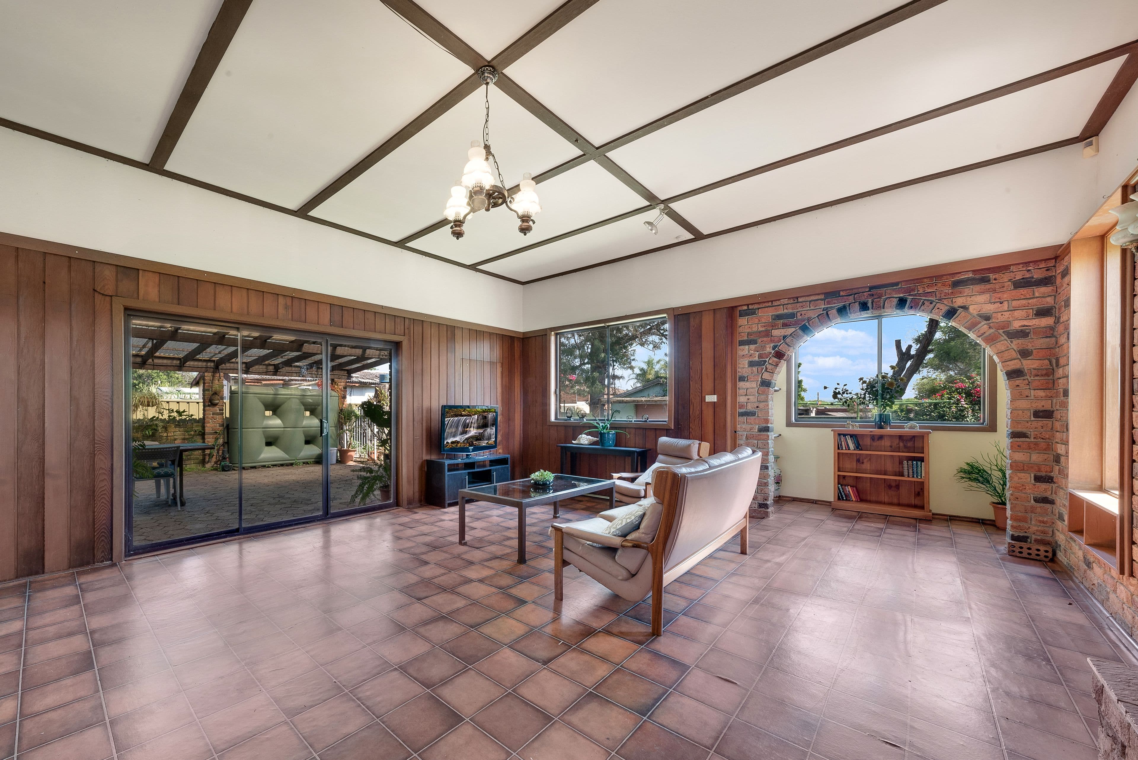 12 Parkland Avenue, Macquarie Fields - Thumbnail 6