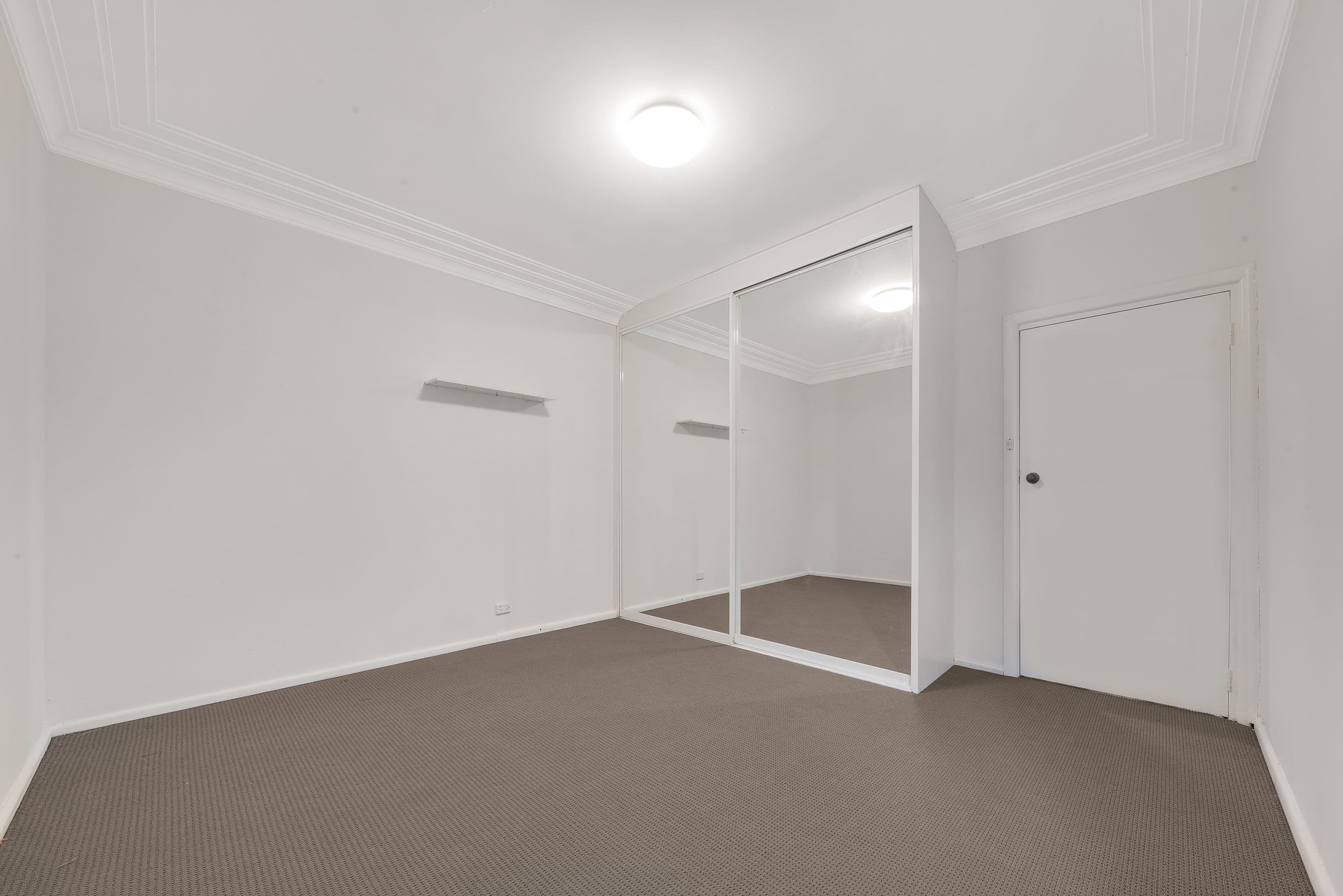 12 Parkland Avenue, Macquarie Fields - Thumbnail 8