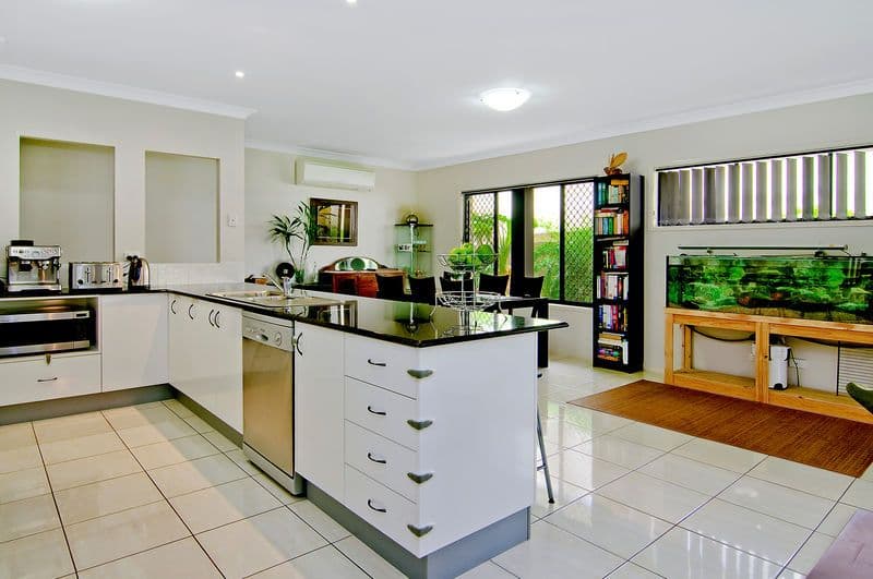 12 Ayesha Place, CALAMVALE QLD 4116, Calamvale - Thumbnail 6