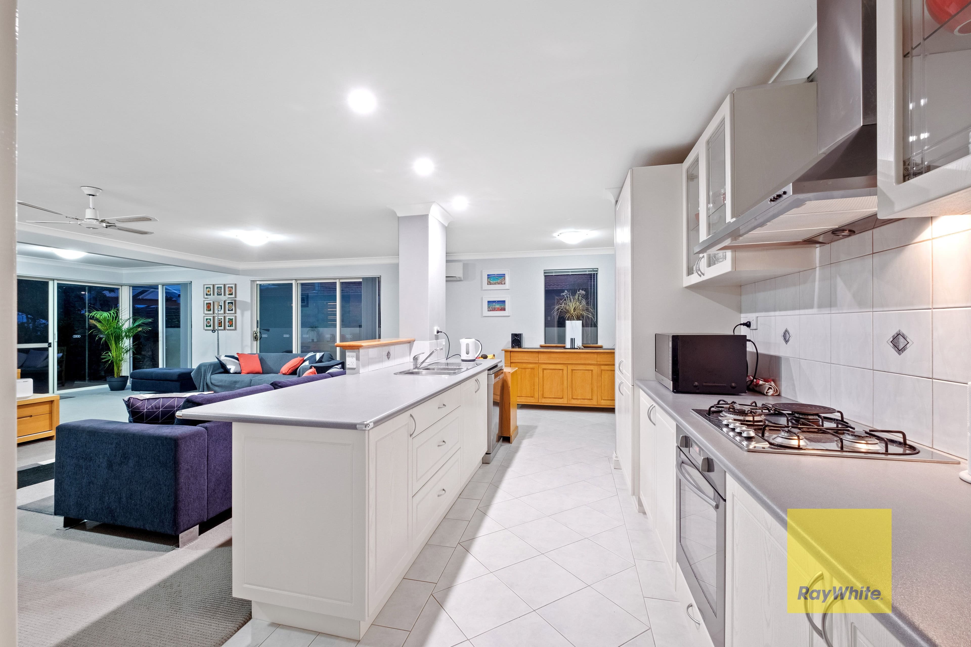 90 High Street, Sorrento WA 6020, Sorrento - Image 1