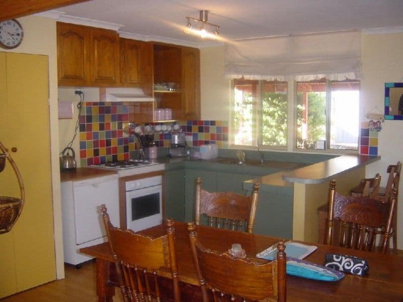 10 Urawa Street, WANDINA WA 6530, Wandina - Thumbnail 4