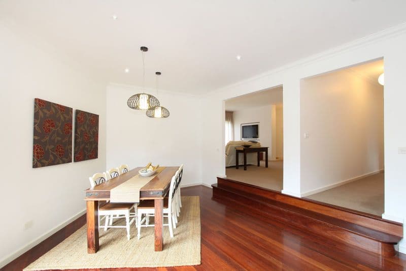 28 Lake Ridge Drive, Kew, Kew - Thumbnail 4