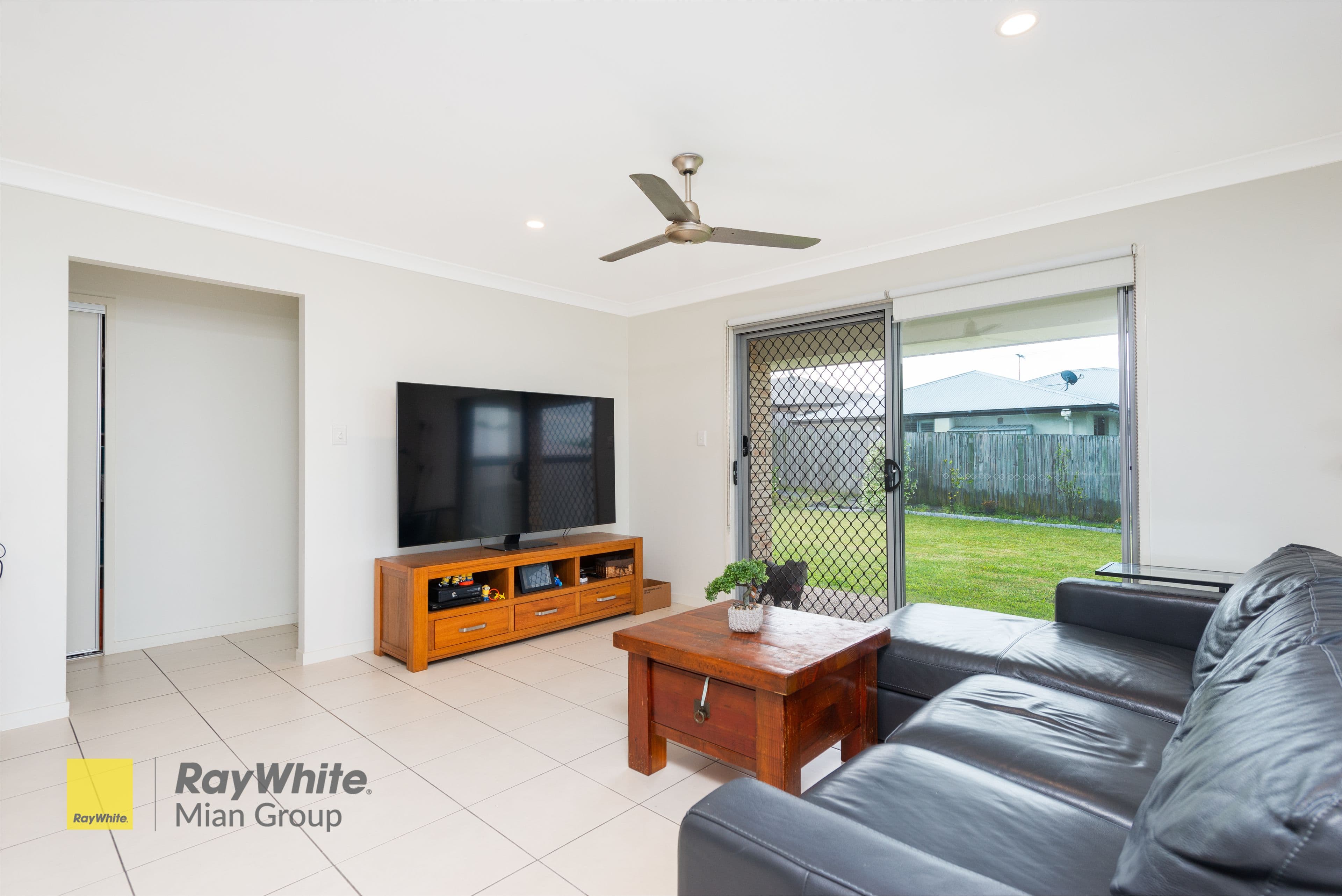11 Manton Street, Ormeau QLD 4208, Ormeau - Thumbnail 3