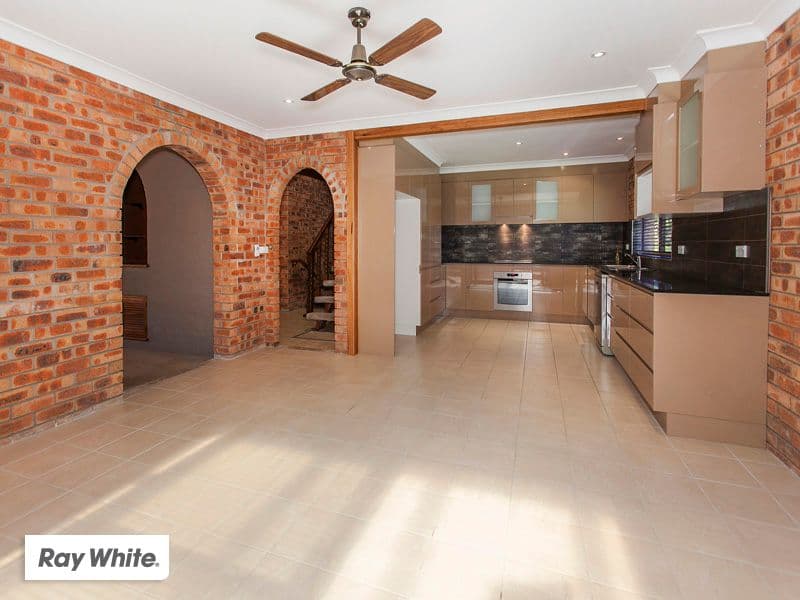 121 Kiarama Avenue, KIAMA DOWNS NSW 2533, Kiama Downs - Thumbnail 5