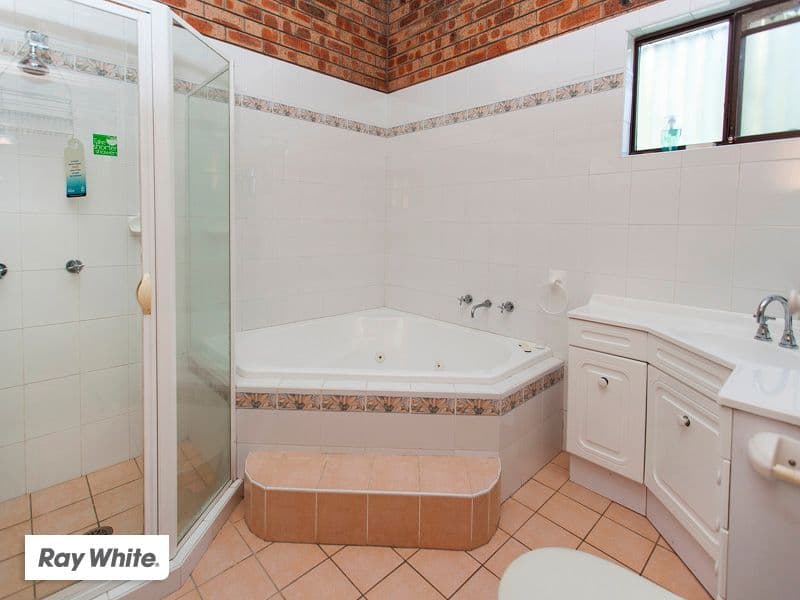 121 Kiarama Avenue, KIAMA DOWNS NSW 2533, Kiama Downs - Thumbnail 7