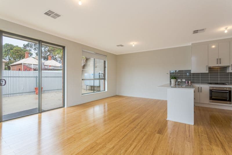 8 McKay Street, LARGS BAY SA 5016, Largs Bay - Thumbnail 4