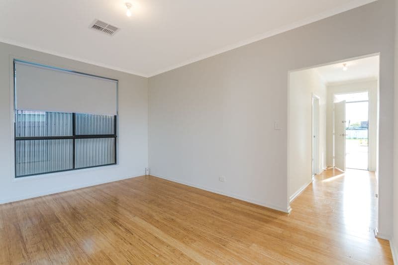 8 McKay Street, LARGS BAY SA 5016, Largs Bay - Thumbnail 5