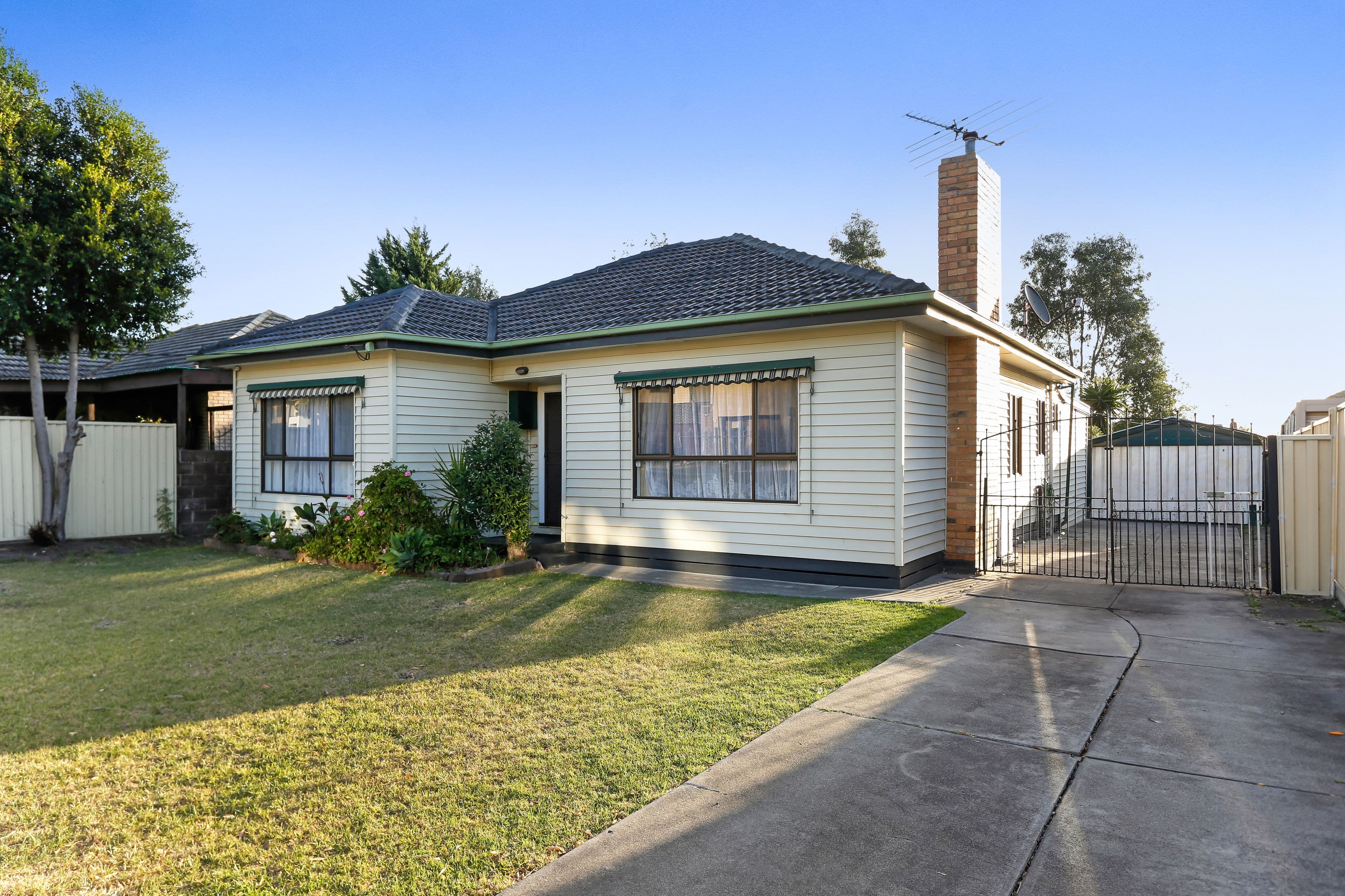 51 Becket Street North, Glenroy VIC 3046, Glenroy - Thumbnail 2