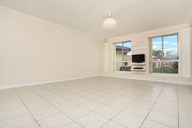 3 Rabaul Close, Bossley Park NSW 2176, Bossley Park - Thumbnail 2