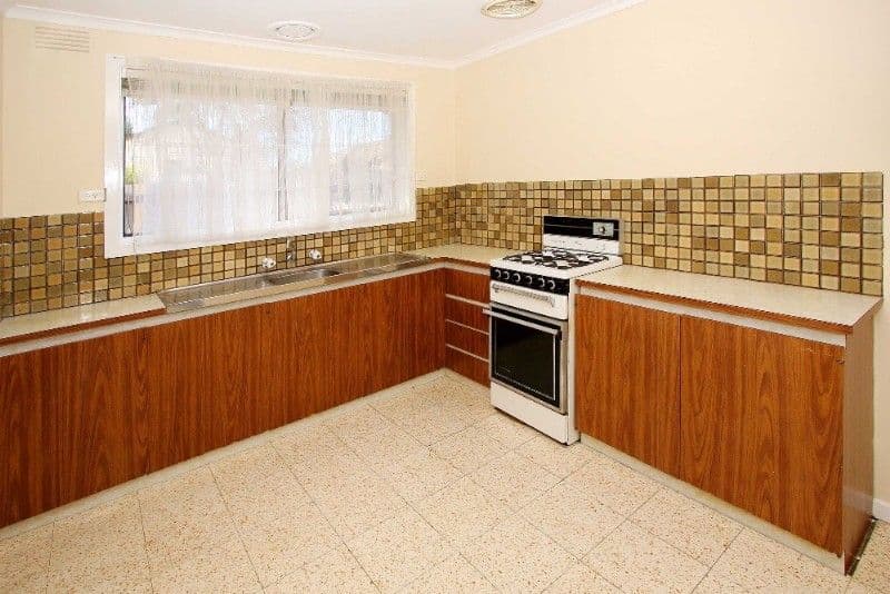 18 Duffy Street, RESERVOIR VIC 3073, Reservoir - Thumbnail 2