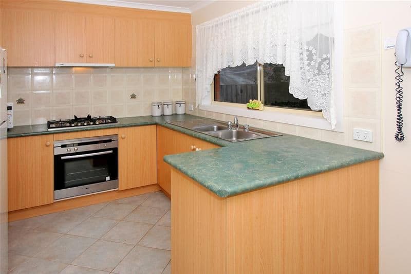 34 The Seekers Crescent, MILL PARK VIC 3082, Mill Park - Thumbnail 4