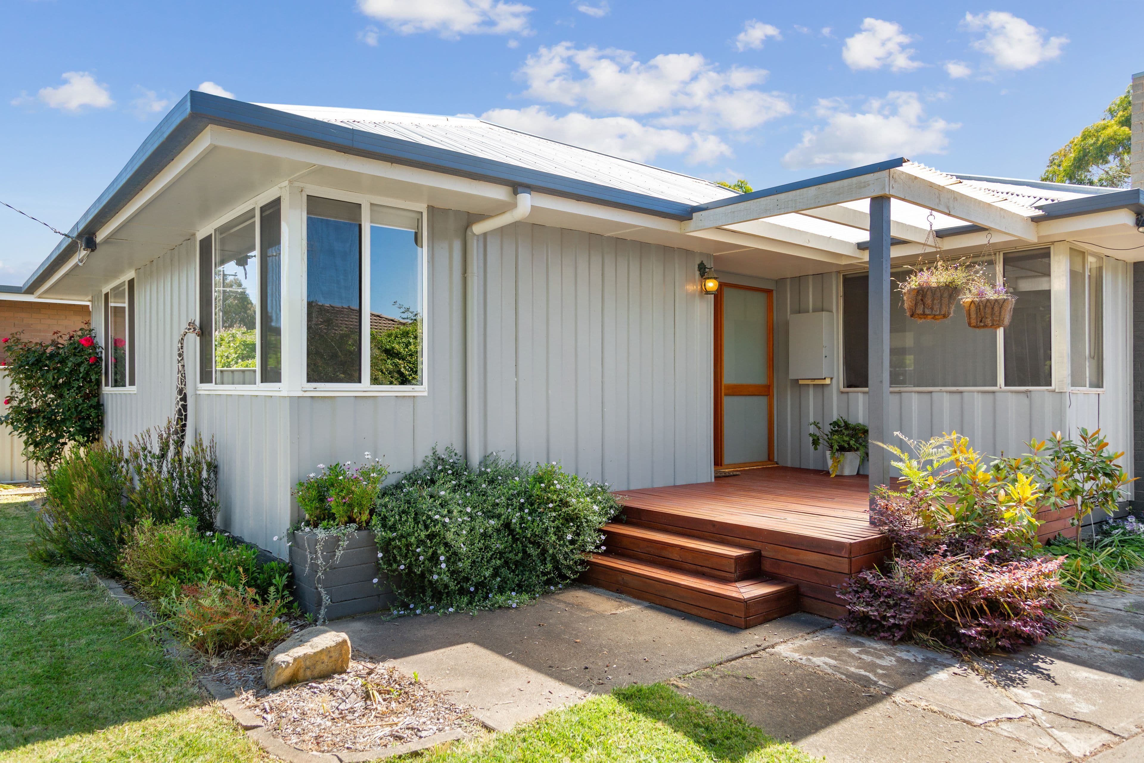 24 Elvins Street, Mansfield VIC 3722, Mansfield - Image 1