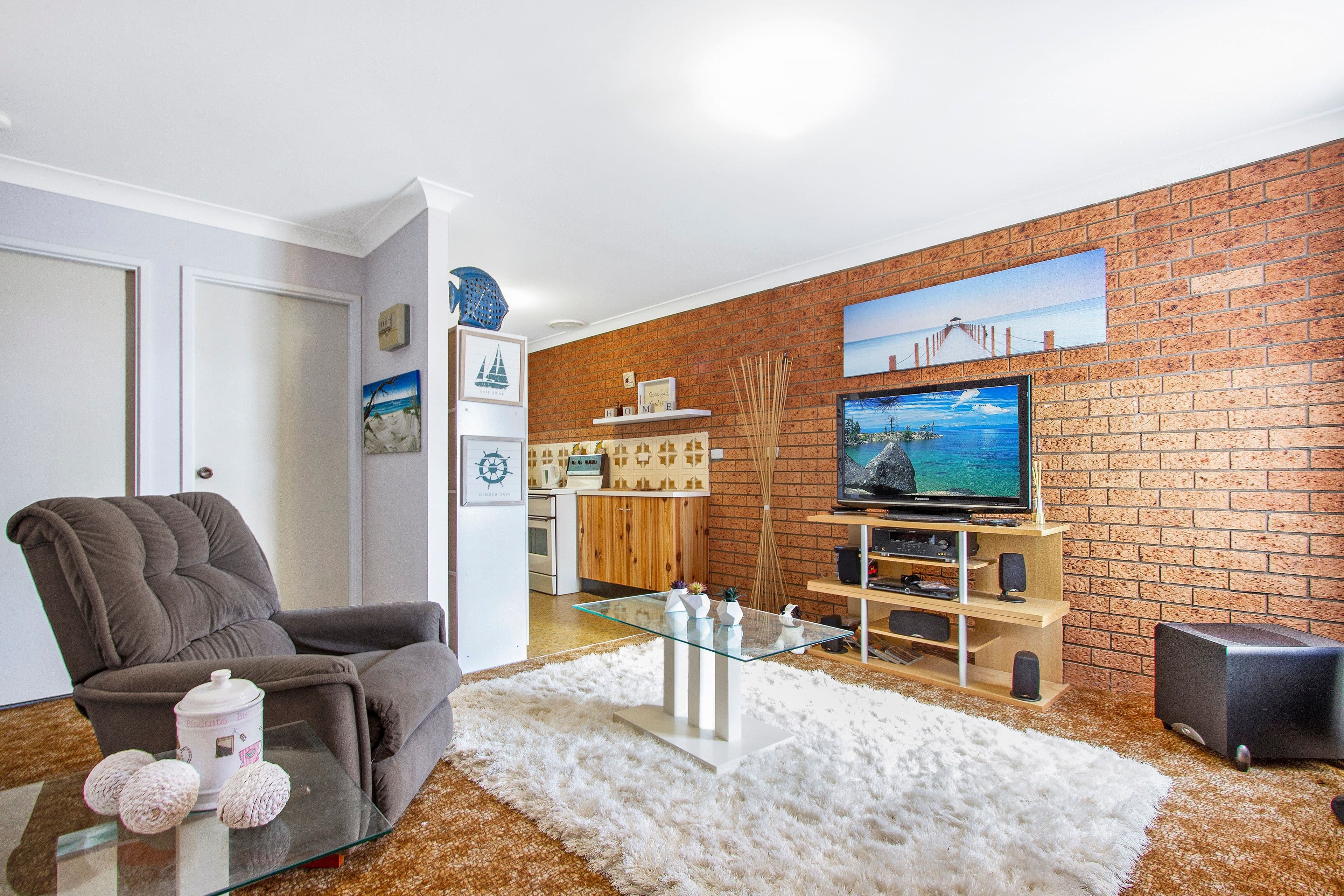 5 Matthew Parade, Batehaven - Thumbnail 2
