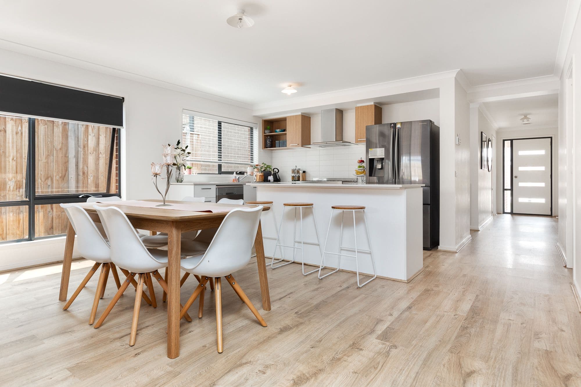 10 Wenn Avenue, Clyde North VIC 3978, Clyde North - Thumbnail 4
