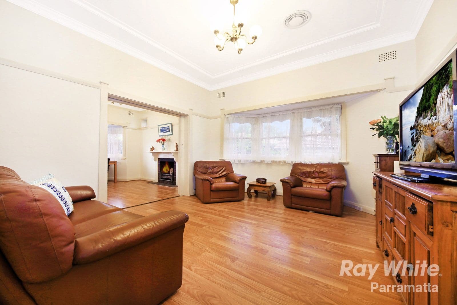 26 Sutherland Road, North Parramatta NSW 2151, North Parramatta - Thumbnail 5