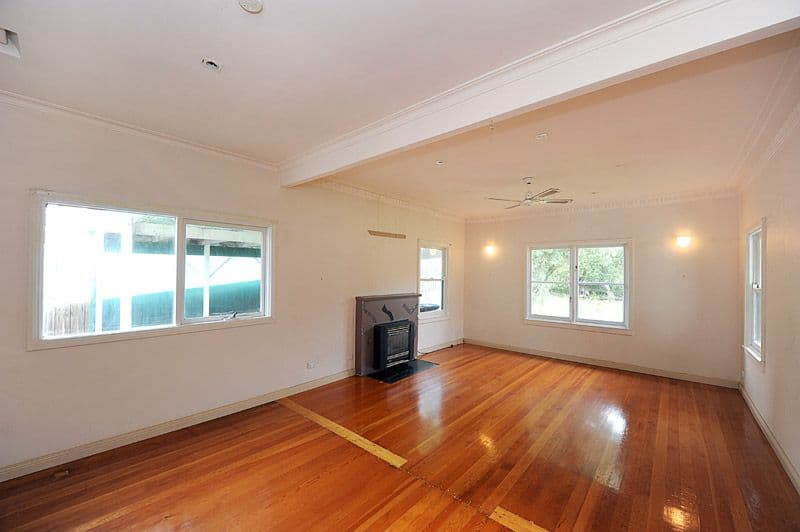 38 Tulip Crescent, BORONIA VIC 3155, Boronia - Thumbnail 2