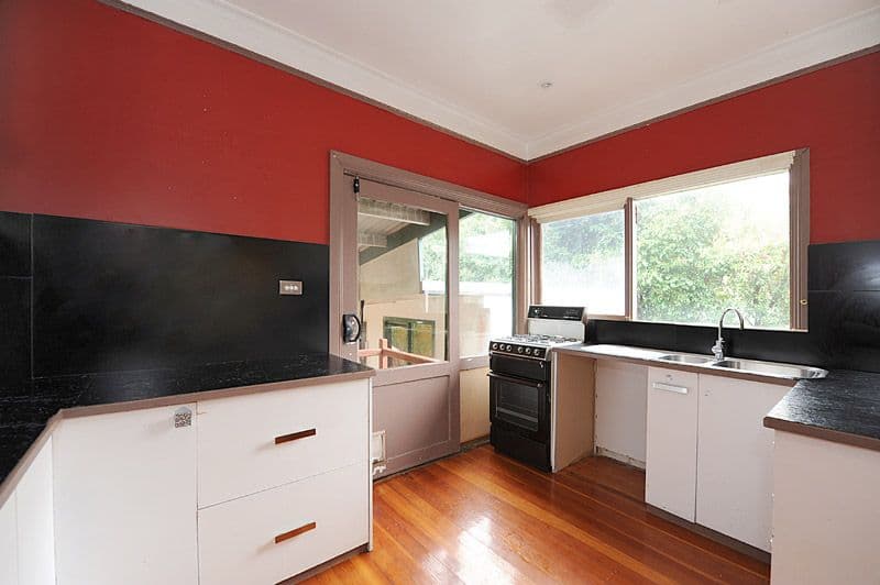 38 Tulip Crescent, BORONIA VIC 3155, Boronia - Thumbnail 3