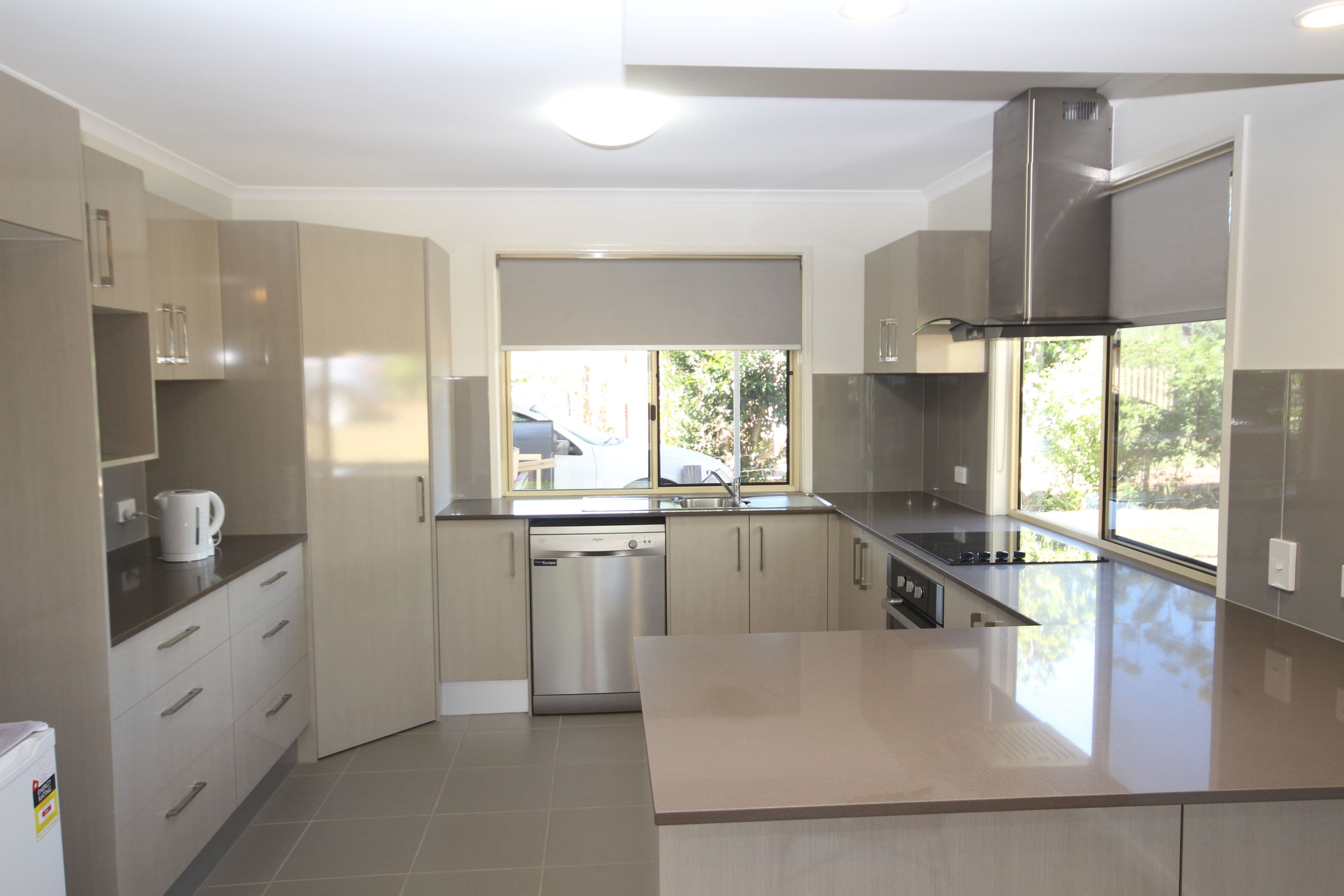 11 Acacia Avenue, Beerburrum QLD 4517, Beerburrum - Thumbnail 2