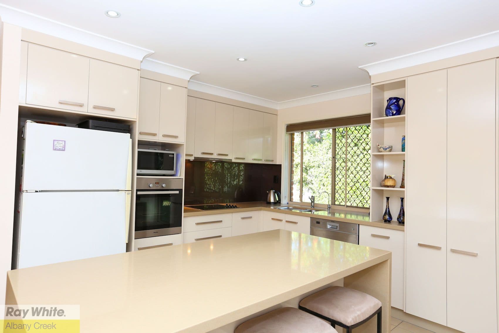  7 Chapman Court, ALBANY CREEK QLD 4035, Albany Creek - Thumbnail 2