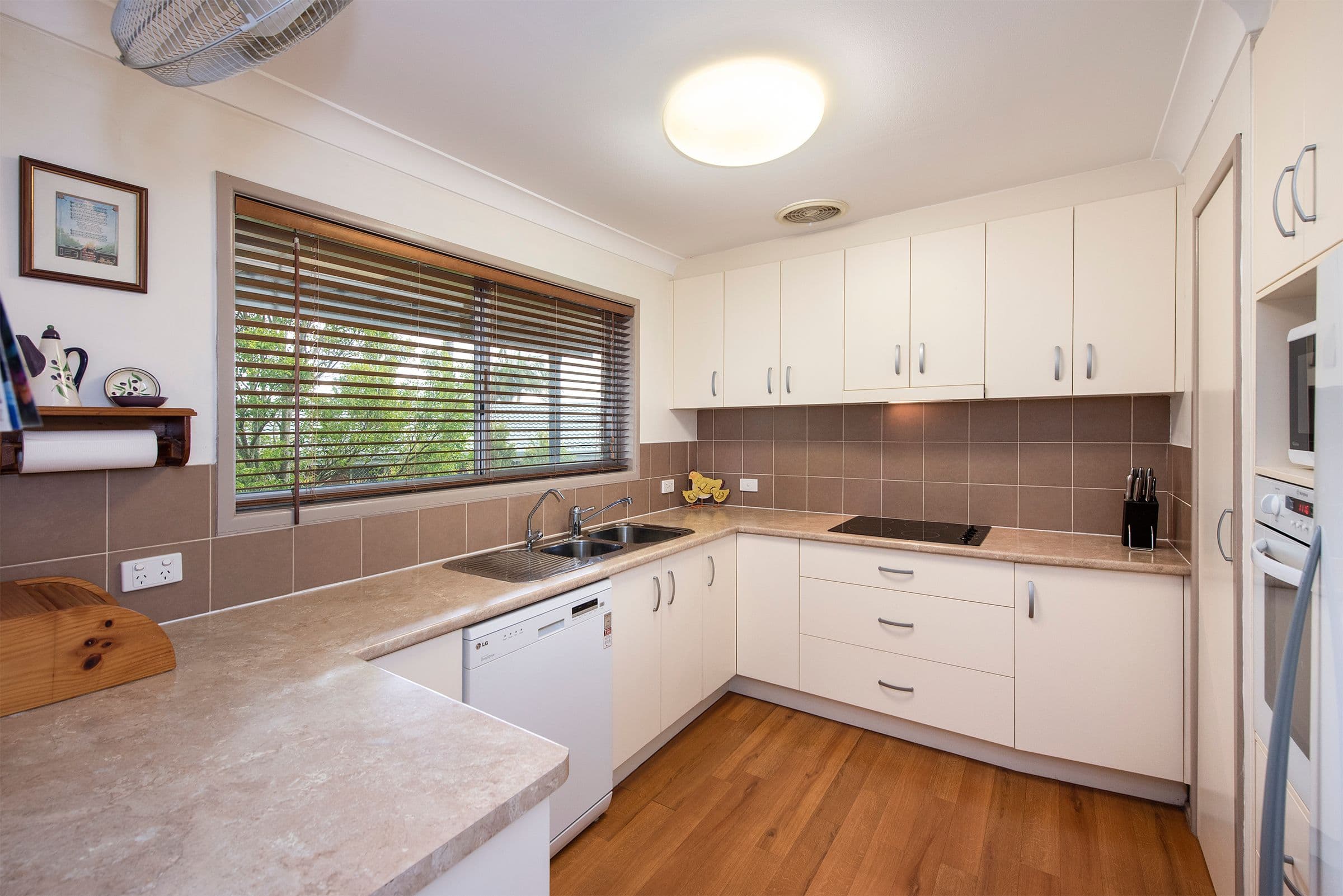 41 Greenwood Street, Wishart QLD 4122, Wishart - Thumbnail 4