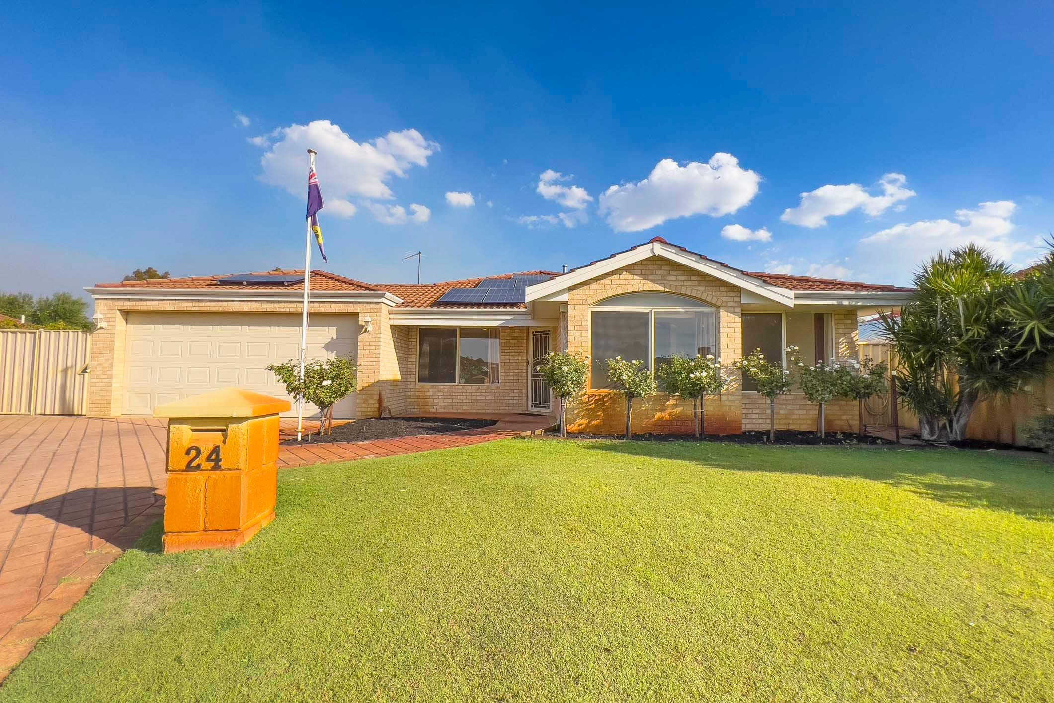 24 Narrier Close, South Guildford WA 6055, South Guildford - Thumbnail 2
