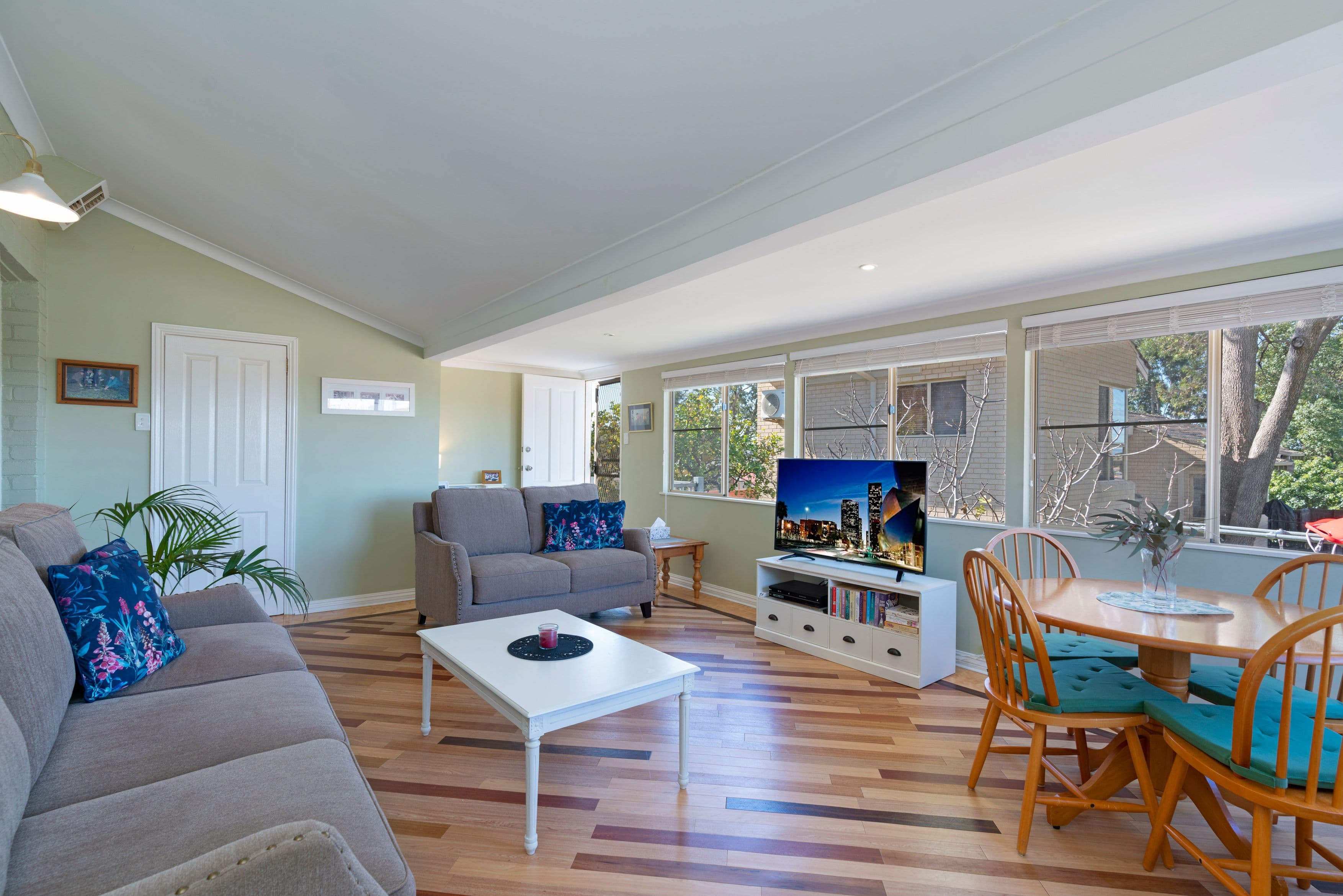 210 Edinboro Street, Joondanna WA 6060, Joondanna - Thumbnail 8