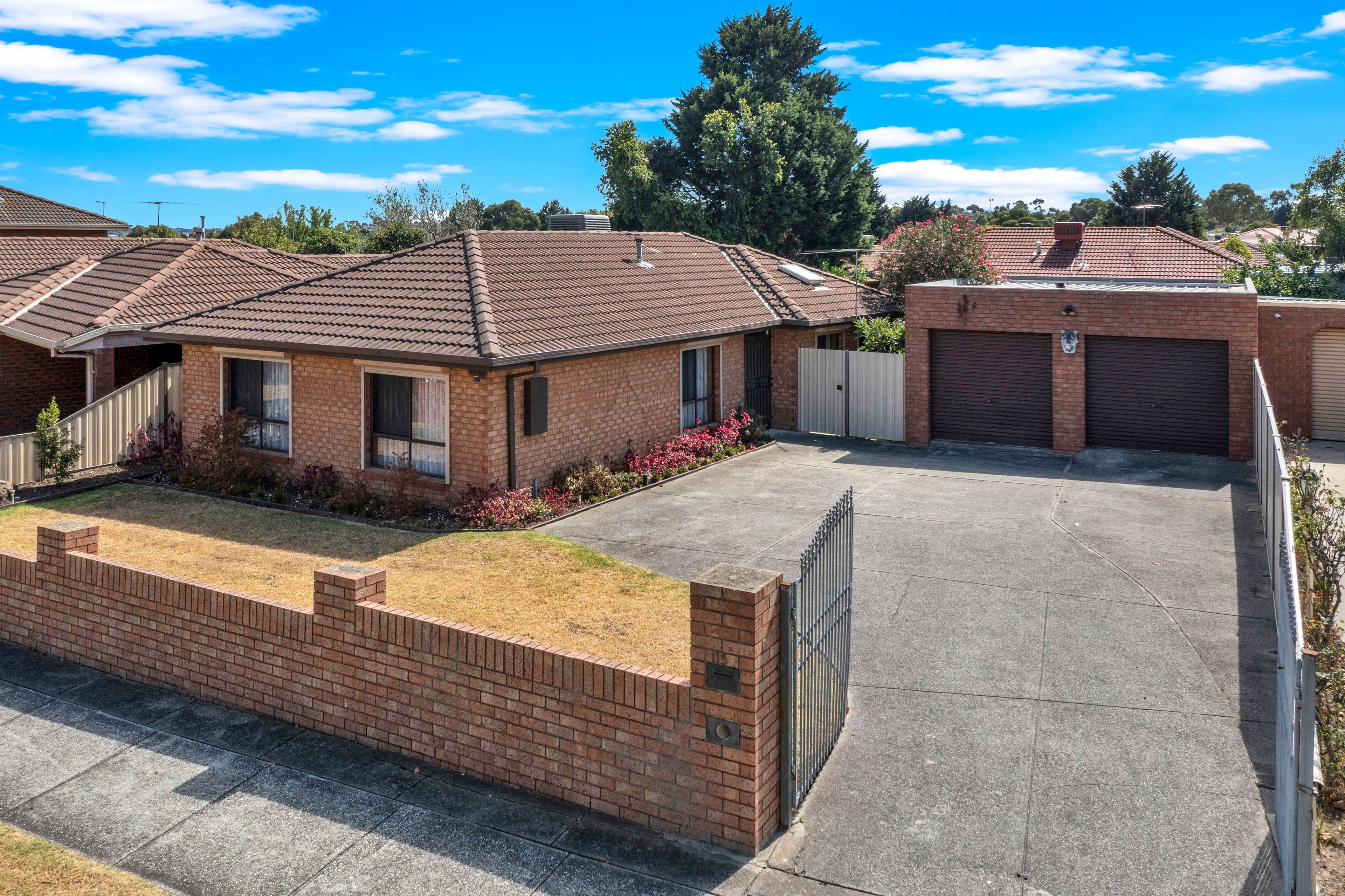 115 Shankland Boulevard, Meadow Heights VIC 3048, Meadow Heights - Thumbnail 2
