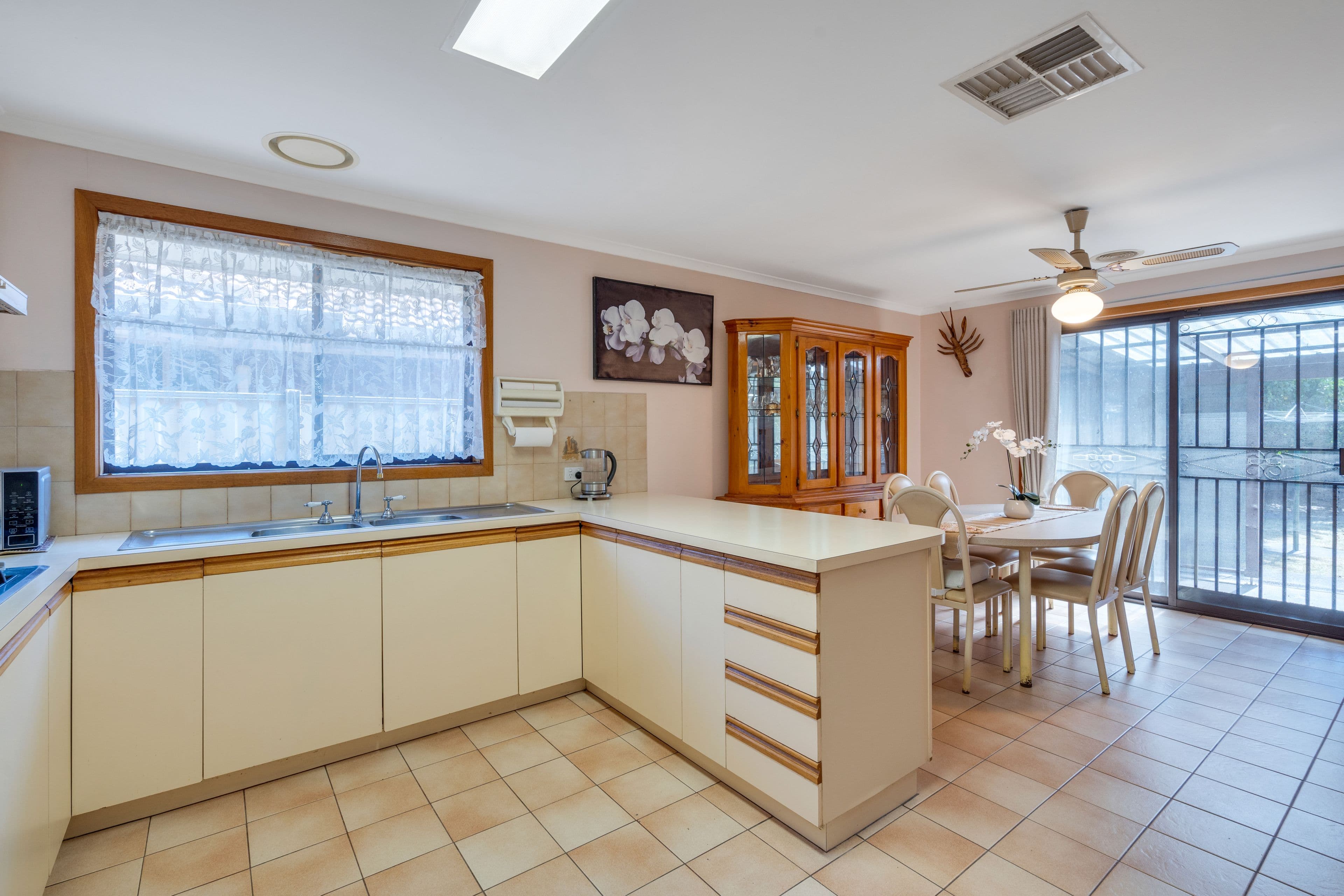 115 Shankland Boulevard, Meadow Heights VIC 3048, Meadow Heights - Thumbnail 6