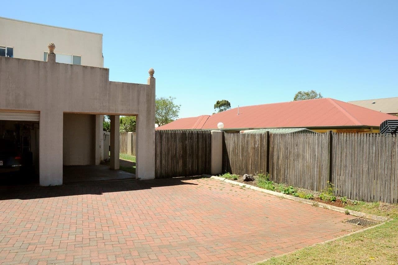1-6 Gabrielle Street, KEARNEYS SPRING QLD 4350, Kearneys Spring - Thumbnail 8