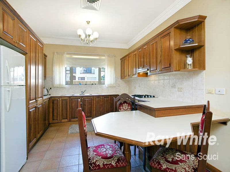 105 Jubilee Avenue, BEVERLEY PARK NSW 2217, Beverley Park - Thumbnail 7