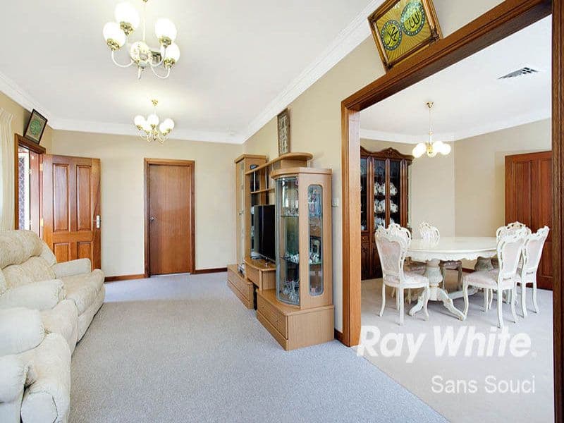 105 Jubilee Avenue, BEVERLEY PARK NSW 2217, Beverley Park - Thumbnail 8
