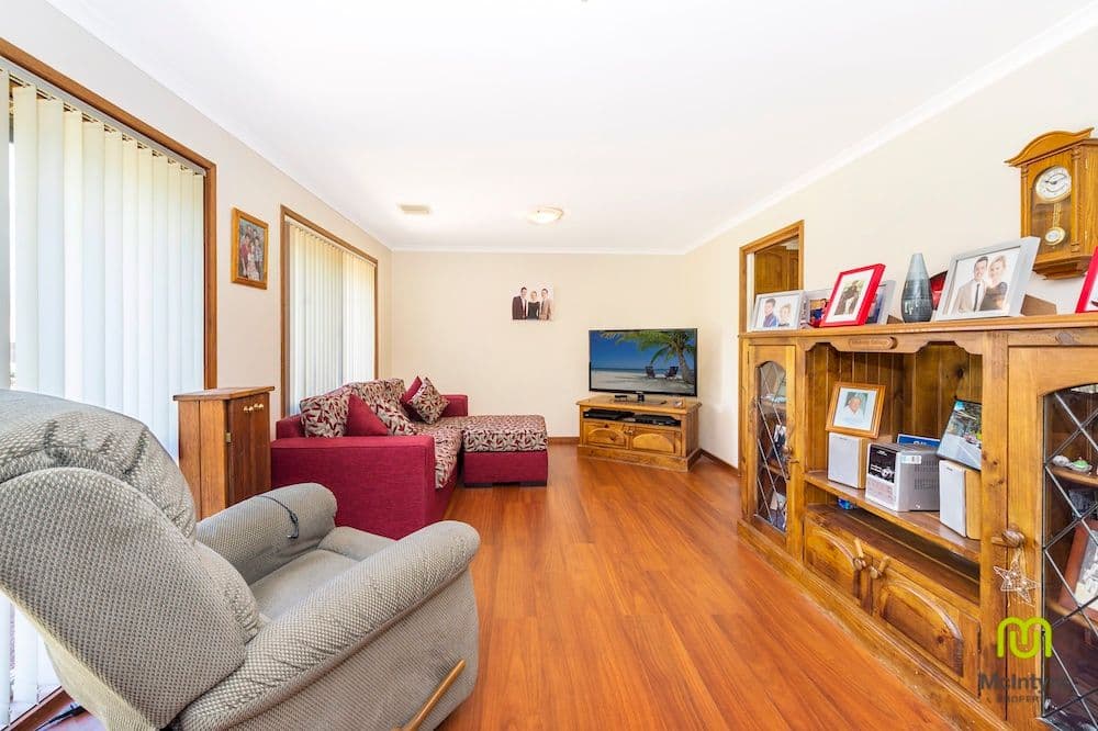 9 Wheelwright Crescent, Banks ACT 2906, Banks - Thumbnail 4
