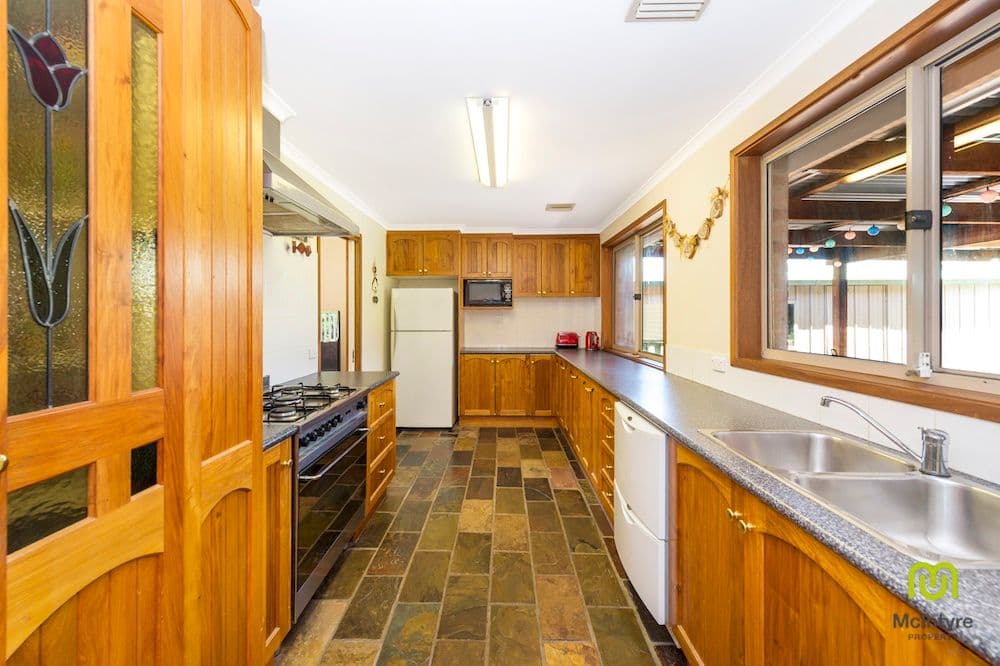 9 Wheelwright Crescent, Banks ACT 2906, Banks - Thumbnail 6