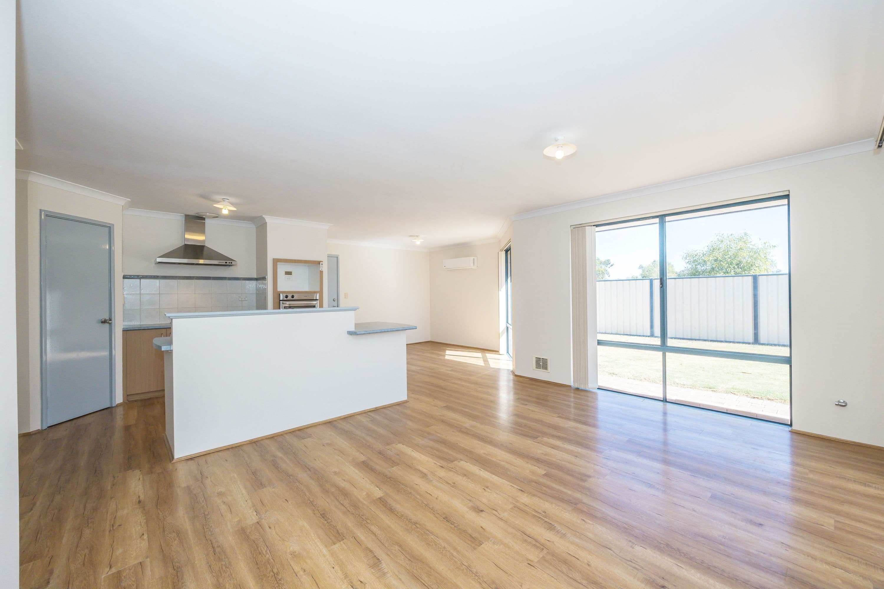 22 Lady Lindsay Cove, Yanchep WA 6035, Yanchep - Thumbnail 5