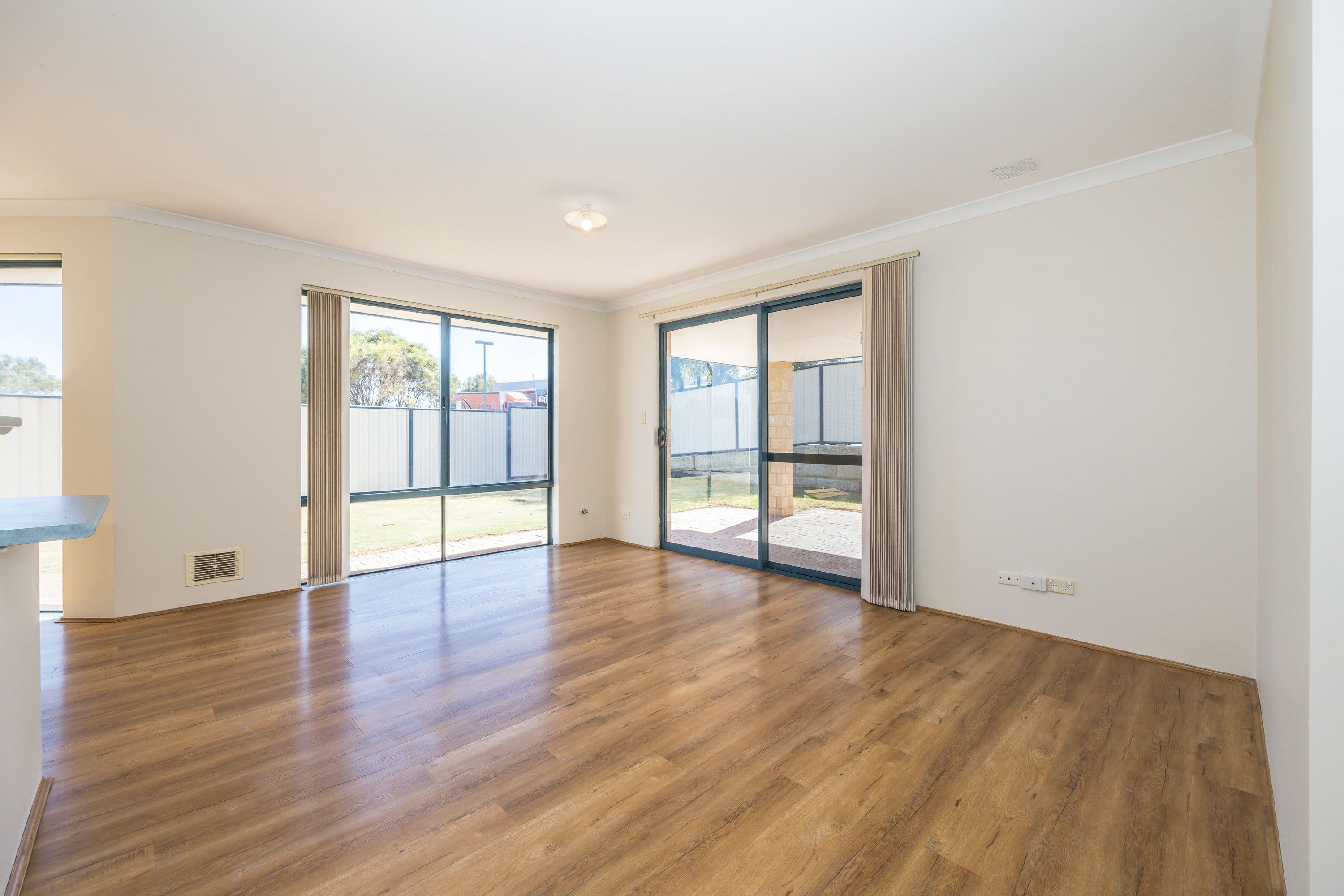 22 Lady Lindsay Cove, Yanchep WA 6035, Yanchep - Thumbnail 8